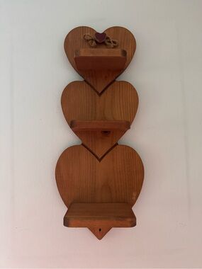 Vtg Wooden Heart 3 tier Wall Shelf